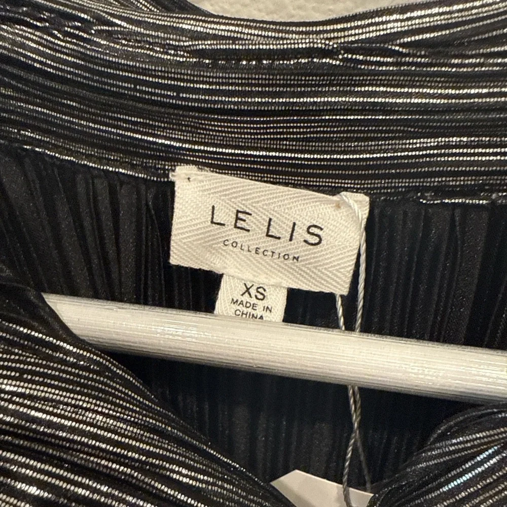 Le Lis Metallic Pleated Shirt Dress XS Black Silver Belted Mini Party Holiday - Picture 3 of 5